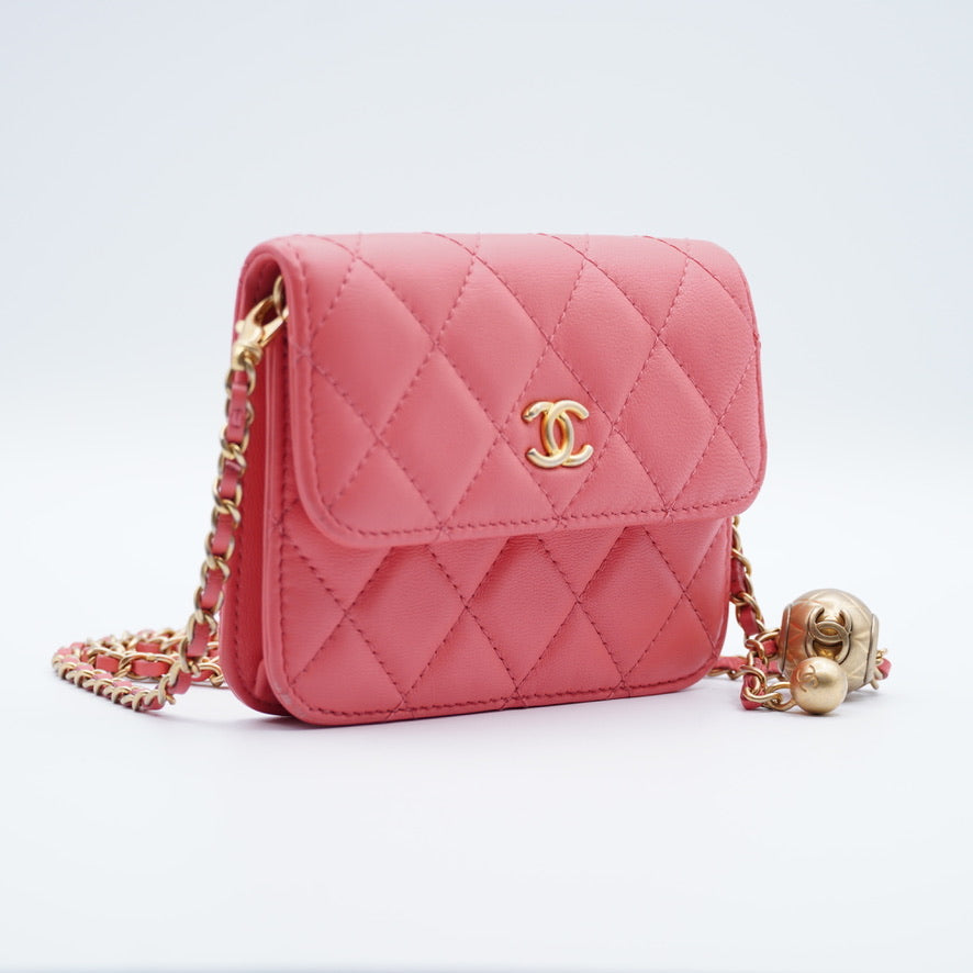 Chanel Pink Lambskin Quilted Pearl Crush Clutch With Chain
