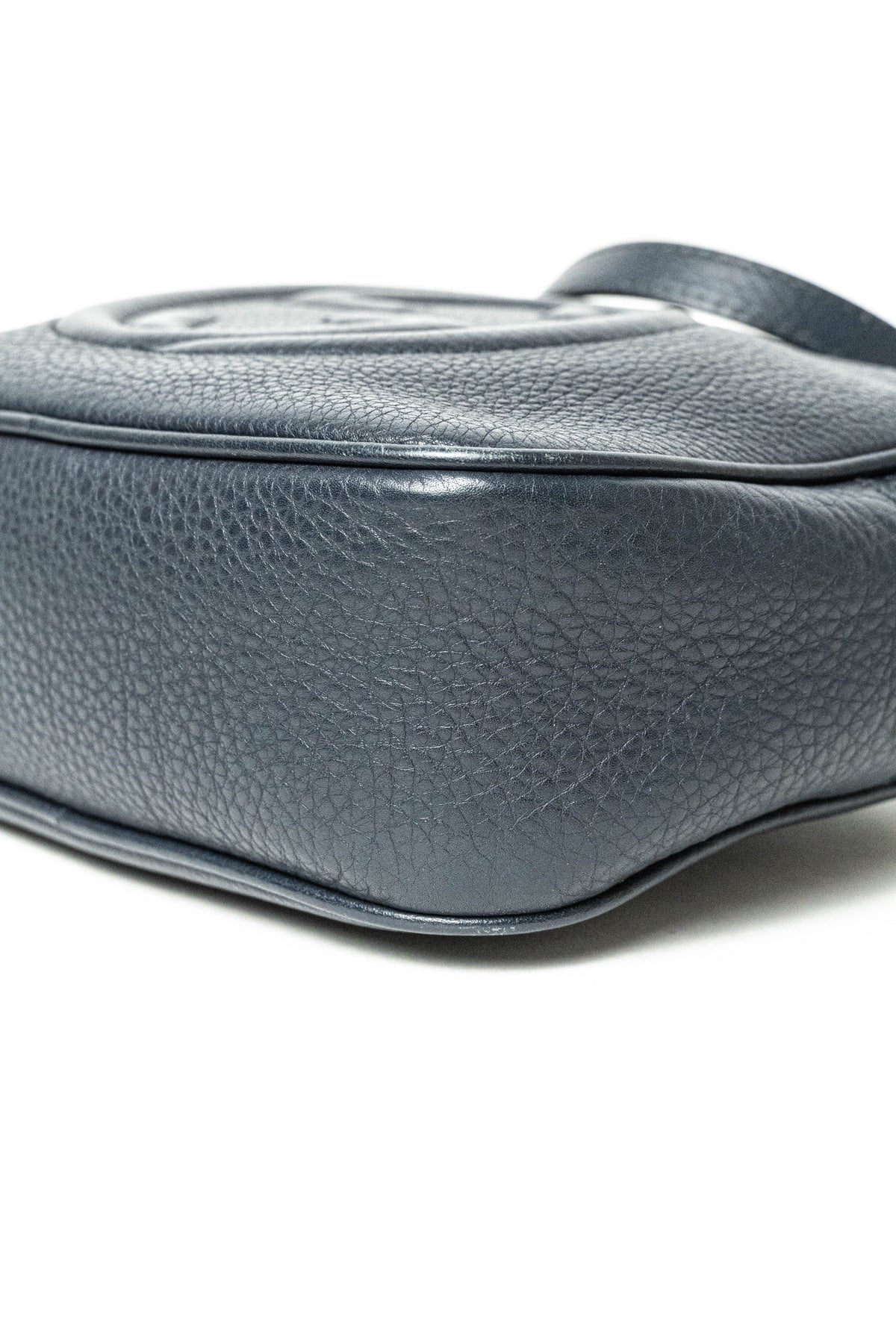 Gucci Pebbled Calfskin Small Soho Disco Bag Black
