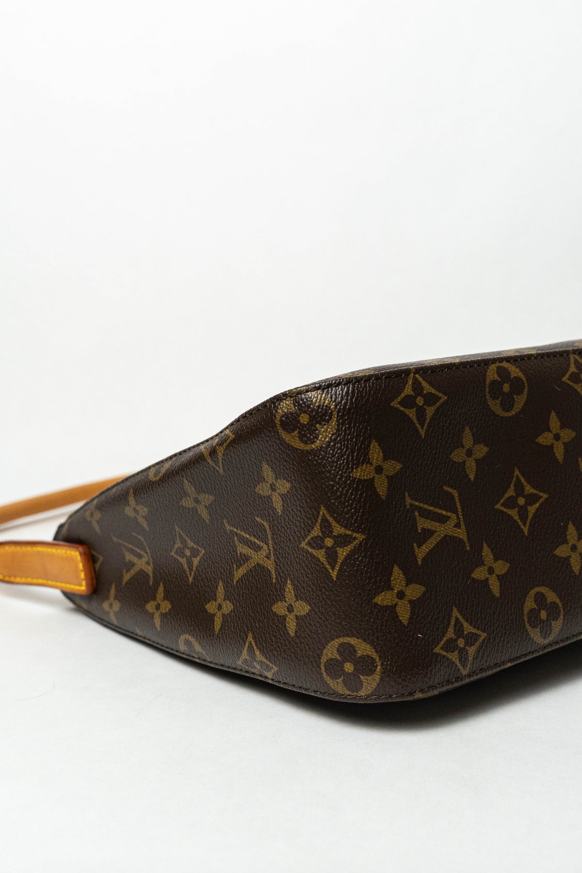 Louis Vuitton Monogram Looping MM